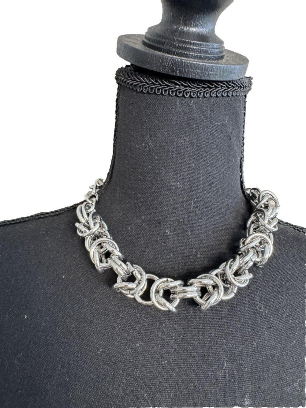 AND LOVELY Chunky Silvertone Chain Statement Necklace 18" NEW